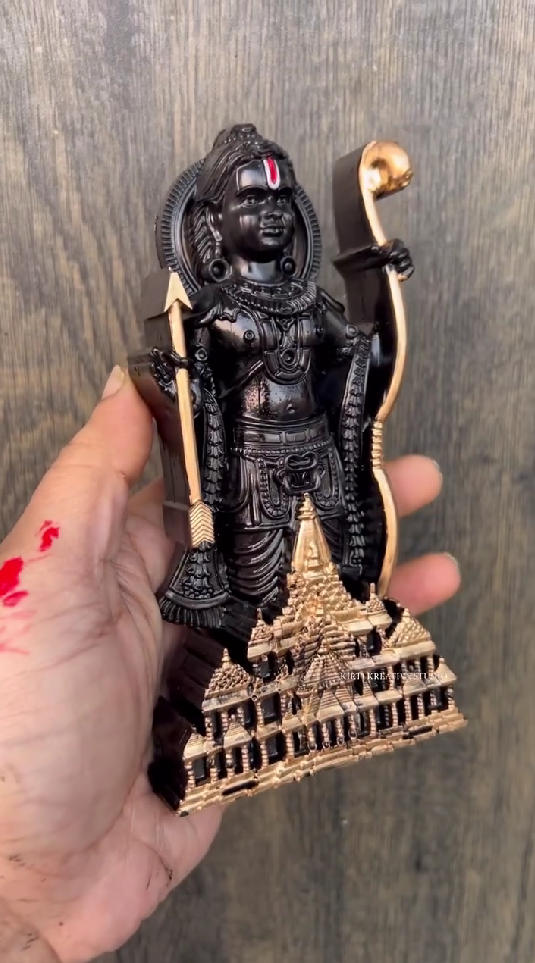 shri ram lala with ayodhya mandir